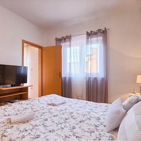 Apartment Gorgeous In With Wifi