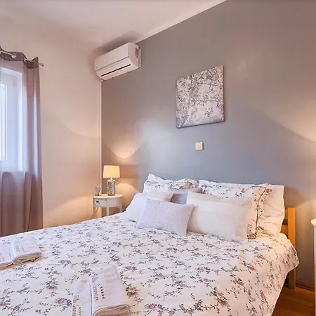 Gorgeous In With Wifi Appartement